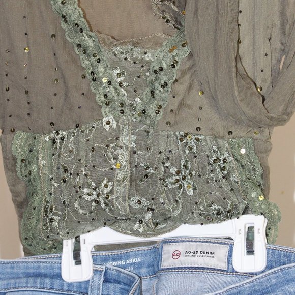 Womens bundle top and jeans - Picture 4 of 6